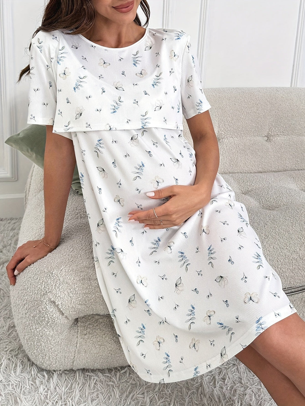 Comfortable Maternity Nursing Nightgown – Butterfly Leaf Print Stretch Nightdress for Pregnant Women