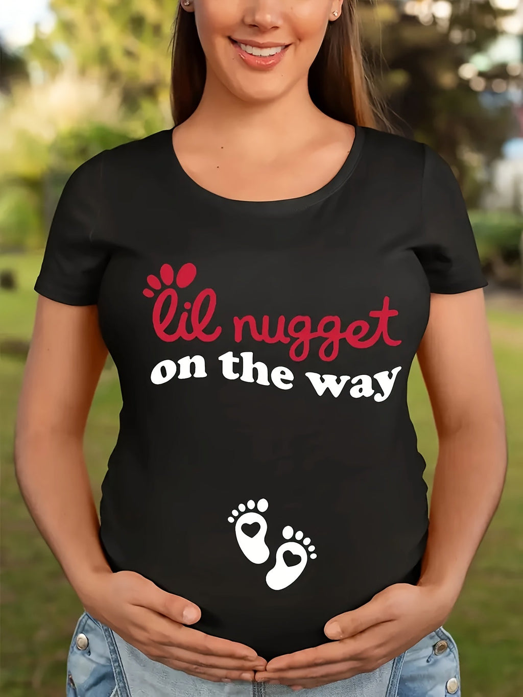 Comfy Maternity T-Shirt - "Lil Nugget on the Way" Graphic, Short Sleeve, Casual Polyester Tee for Pregnant Women, Machine Washable, Summer Wear