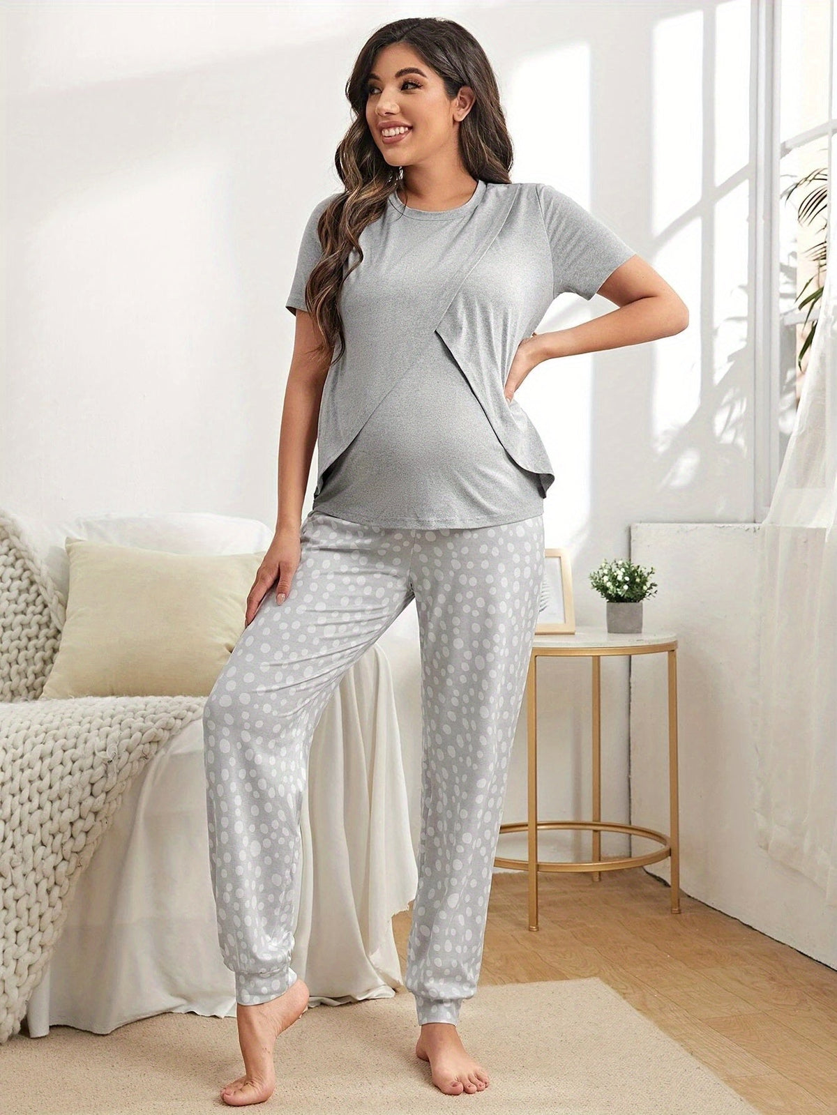 Maternity Nursing Two-Piece Short Sleeve Nightwear Set - Comfortable Casual Home & Sleepwear for Pregnant Women