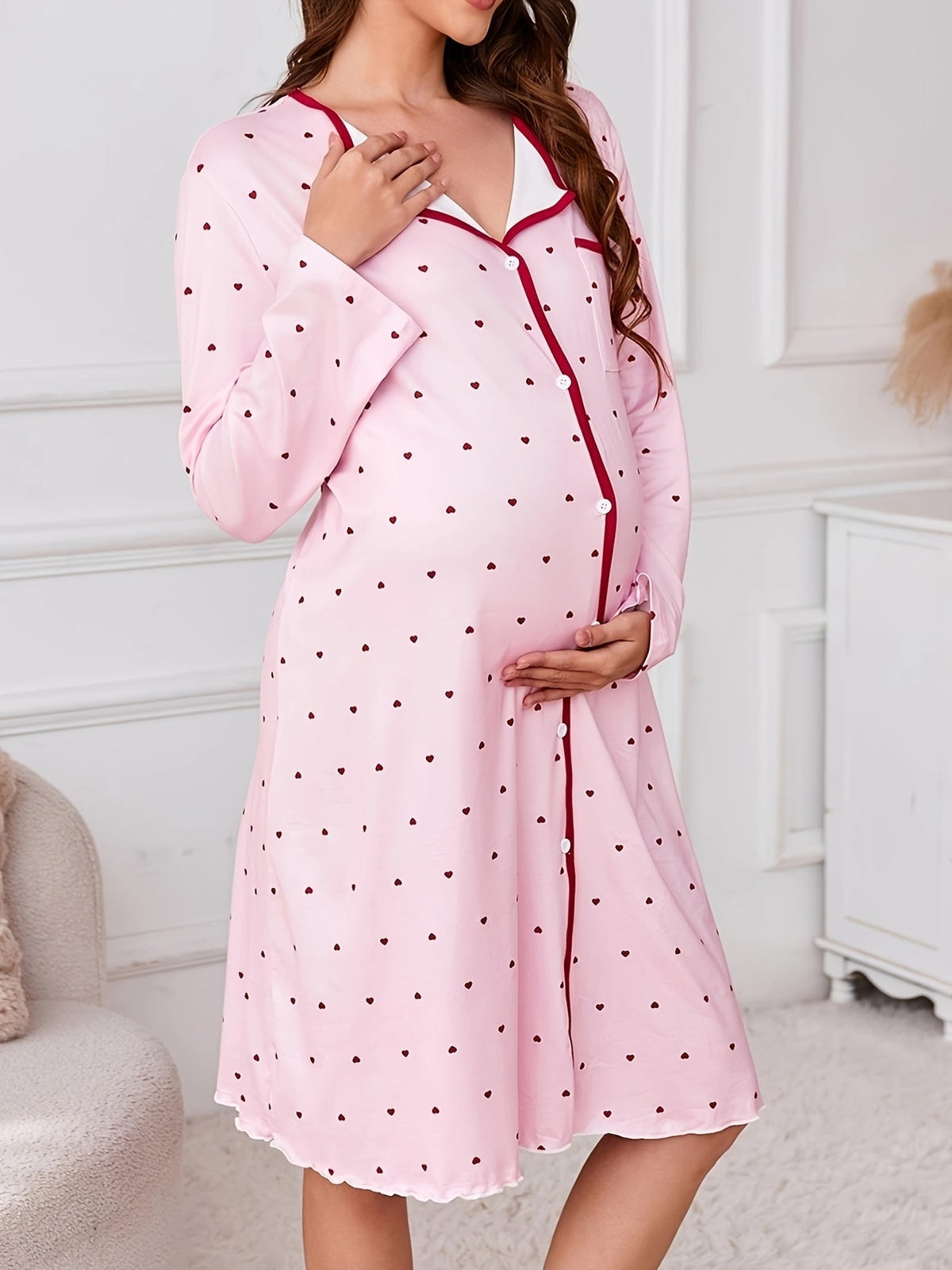 Maternity Heart-Print Long Sleeve Sleep Dress with Pockets — Soft Pink & Red Trim, Breathable Knit Nightgown for Pregnant Women, All-Season Pregnancy Sleepwear