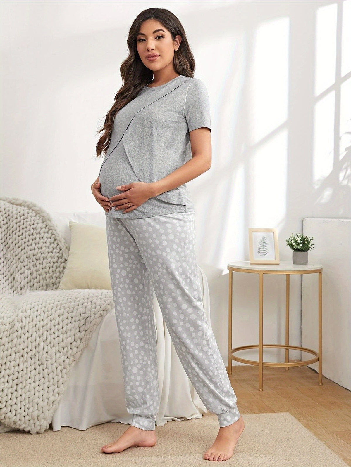 Maternity Nursing Two-Piece Short Sleeve Nightwear Set - Comfortable Casual Home & Sleepwear for Pregnant Women