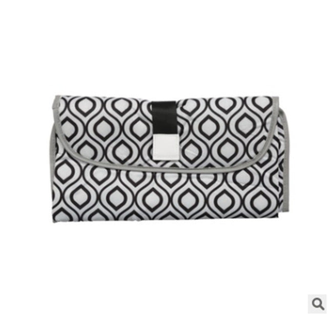 3-in-1 Multifunctional Portable Infant Baby Foldable Urine Mat Waterproof Nappy Bag Diaper Changing Cover Pad Travel Outdoor
