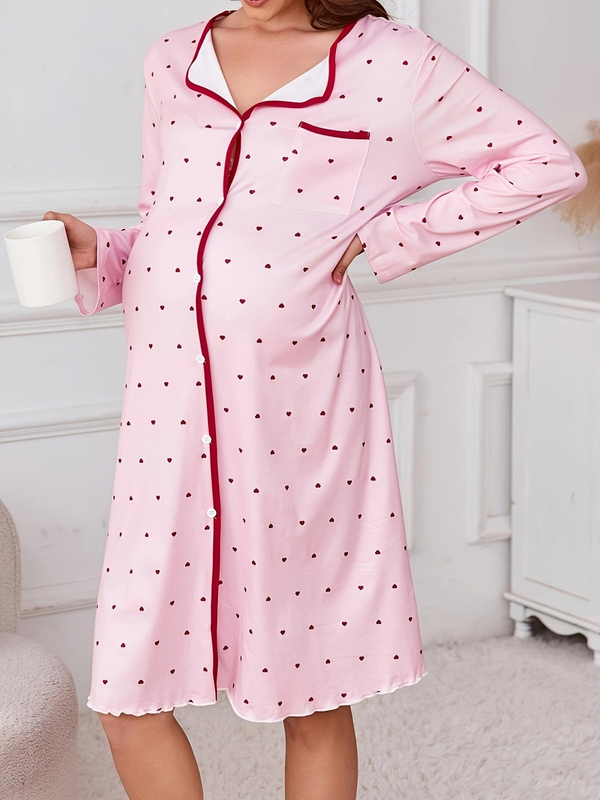 Maternity Heart-Print Long Sleeve Sleep Dress with Pockets — Soft Pink & Red Trim, Breathable Knit Nightgown for Pregnant Women, All-Season Pregnancy Sleepwear