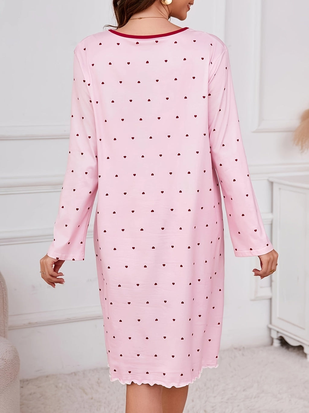 Maternity Heart-Print Long Sleeve Sleep Dress with Pockets — Soft Pink & Red Trim, Breathable Knit Nightgown for Pregnant Women, All-Season Pregnancy Sleepwear
