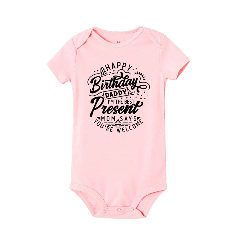 “Happy Birthday Daddy, I Love You” – Adorable Newborn Baby Bodysuit, Short-Sleeve Infant Romper, Perfect Birthday Gift for Dad