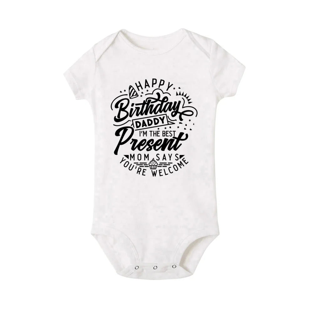 “Happy Birthday Daddy, I Love You” – Adorable Newborn Baby Bodysuit, Short-Sleeve Infant Romper, Perfect Birthday Gift for Dad
