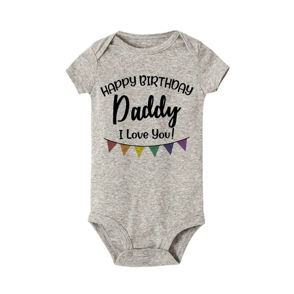 “Happy Birthday Daddy, I Love You” – Adorable Newborn Baby Bodysuit, Short-Sleeve Infant Romper, Perfect Birthday Gift for Dad