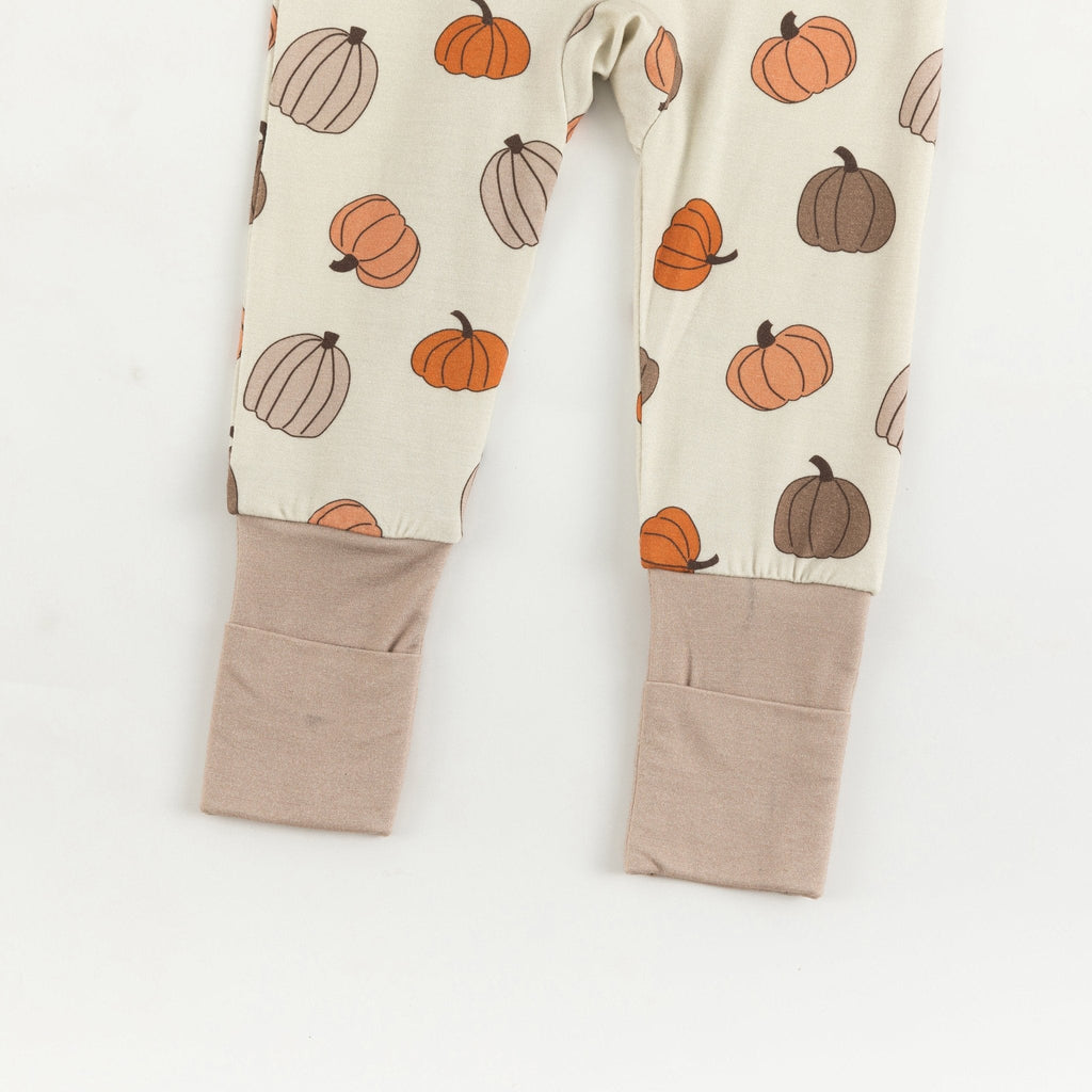 Pumpkins Beige (Convertible Zip Footies)